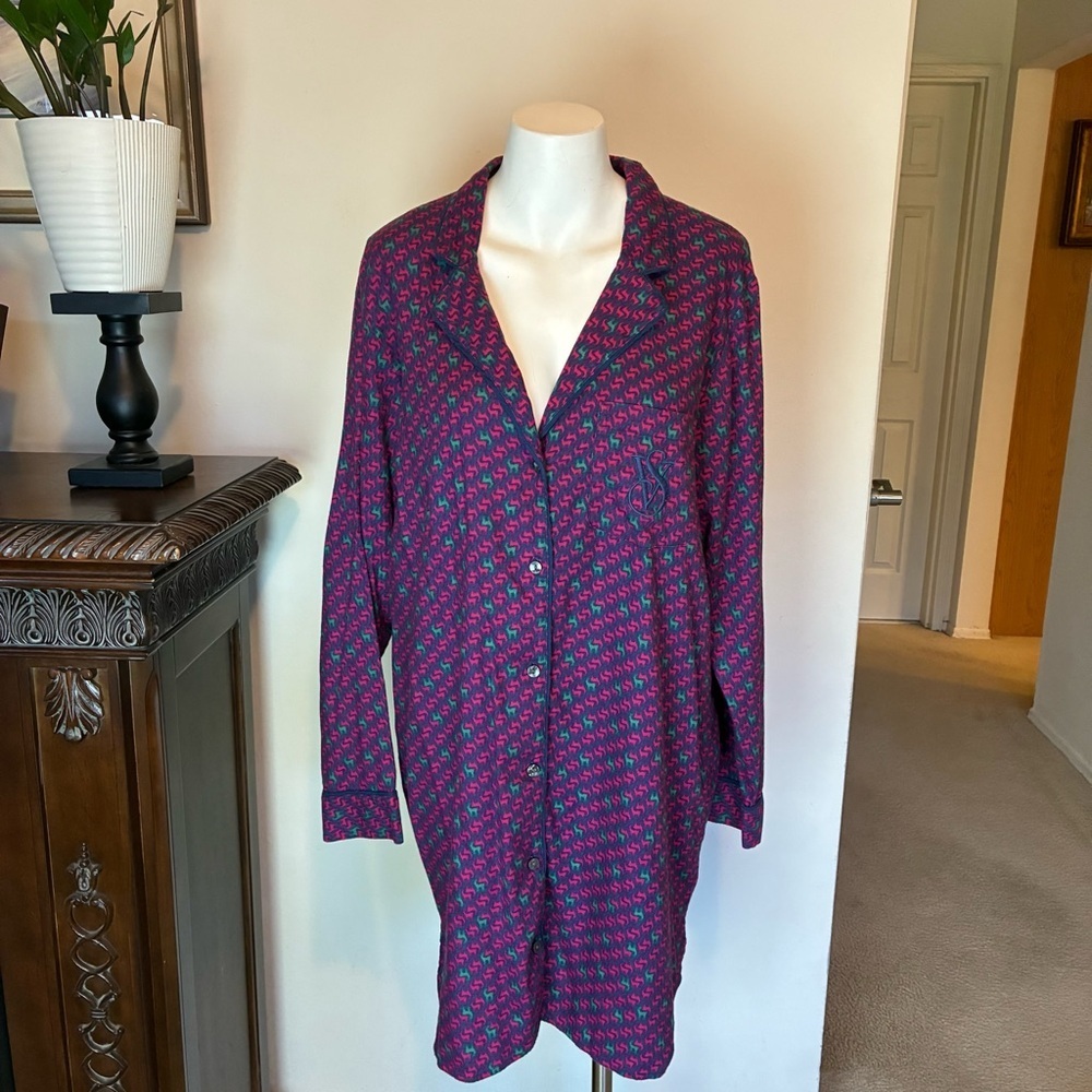 Victoria Secret Women's V Neck Long Button-Front Sleep Shirt w/Deer Pattern-S